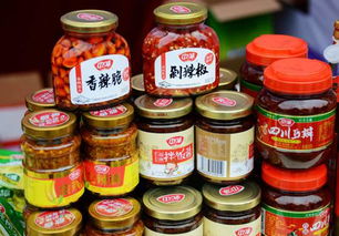 儀隴特色農(nóng)產(chǎn)品展銷會(huì)火爆開場(chǎng)，上百種鄉(xiāng)土珍品引搶購(gòu)熱潮
